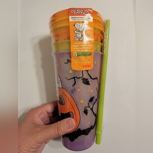 NWT Zak Halloween Peanuts 4 Pack Glow in the Dark Reusable Drinkware